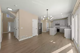 442 Mallard Point Dr, North Aurora, IL 60542 - Photo 10