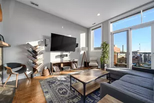 2710 W Chicago Ave, Chicago, IL 60622 - Photo 4