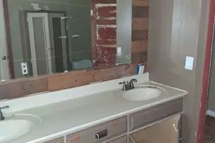 129 Prairie St, Greenfield, IL 62044 - Photo 8