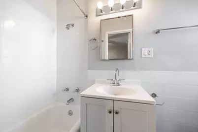 1140 N La Salle Drive #520, Chicago, IL 60610 - Photo 10