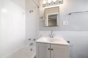 1140 N La Salle Dr, Chicago, IL 60610 - Photo 10