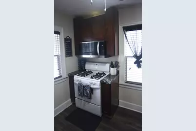 1305 Garrison Avenue, Rockford, IL 61103 - Photo 8