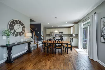 570 Amy Lane, Wheaton, IL 60187 - Photo 10