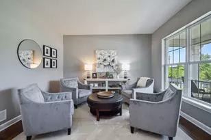 570 Amy Ln, Wheaton, IL 60187 - Photo 4