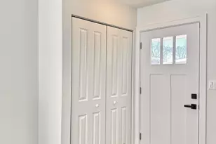 16465 Terry Ln, Oak Forest, IL 60452 - Photo 2