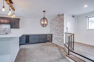 340 Springlake Ln, Aurora, IL 60504 - Photo 6