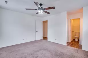 340 Springlake Ln, Aurora, IL 60504 - Photo 14