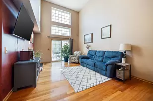 2284 Scott Ln, Aurora, IL 60502 - Photo 4