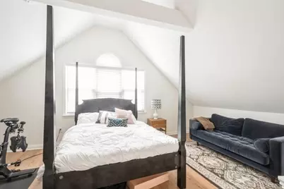 1110 W Wolfram Street #2, Chicago, IL 60657 - Photo 8