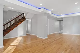 10451 S Hoxie Ave, Chicago, IL 60617 - Photo 6