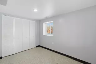 10451 S Hoxie Ave, Chicago, IL 60617 - Photo 26