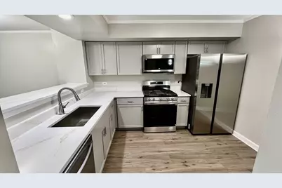 1926 Grove Avenue, Schaumburg, IL 60193 - Photo 6