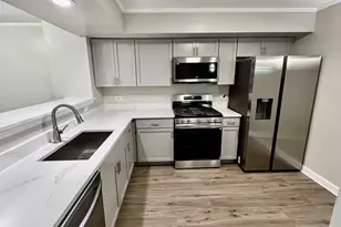 1926 Grove Ave, Schaumburg, IL 60193 - Photo 6