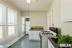 2308 18th Ave, Moline, IL 61265 - Photo 4