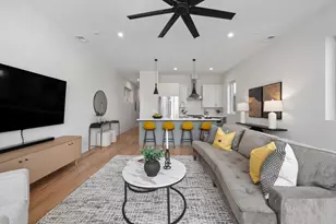 910 N Wood St, Chicago, IL 60622 - Photo 12