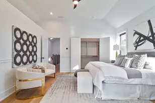 1907 W Wolfram St, Chicago, IL 60657 - Photo 18