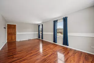 922 Dearborn Cir, Carol Stream, IL 60188 - Photo 14