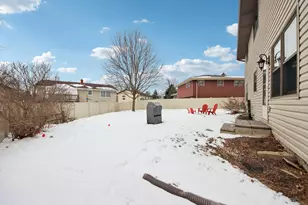 922 Dearborn Cir, Carol Stream, IL 60188 - Photo 36