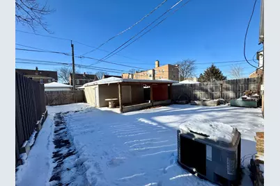 11312 S Avenue H, Chicago, IL 60617 - Photo 20