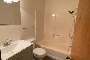 1642 Maness Ct, Sycamore, IL 60178 - Photo 8