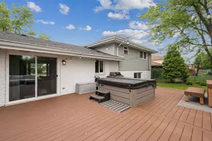 1222 Hillview Dr, Lemont, IL 60439 - Photo 8