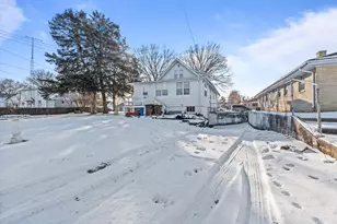 3203 Montrose Ave, Rockford, IL 61101 - Photo 6