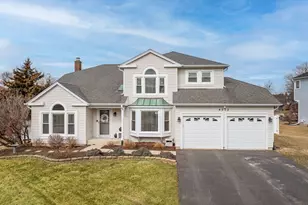 4573 Basswood Dr, Lisle, IL 60532 - Photo 2