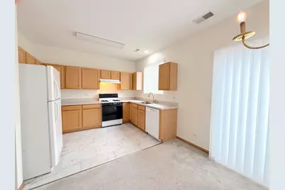 31647 Tallgrass Court, Lakemoor, IL 60051 - Photo 8