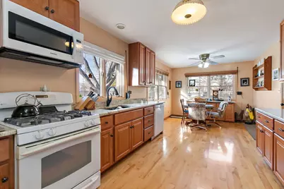 4917 Wayside Drive, McHenry, IL 60051 - Photo 8