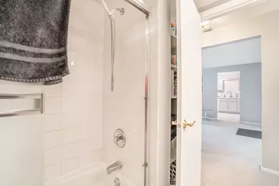 5511 N Chester Avenue #26, Chicago, IL 60656 - Photo 12