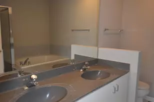 366 Town Pl Cir, Buffalo Grove, IL 60089 - Photo 12