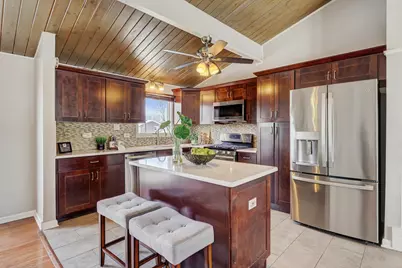 1426 Danbury Lane, Des Plaines, IL 60018 - Photo 8