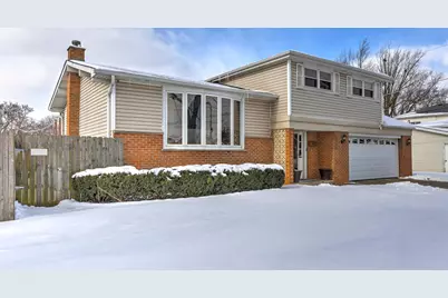 1426 Danbury Lane, Des Plaines, IL 60018 - Photo 2