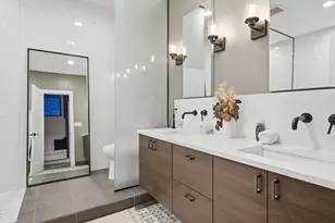 855 N Wolcott Ave, Chicago, IL 60622 - Photo 24