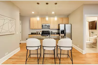 1136 W Pratt Boulevard #1N, Chicago, IL 60626 - Photo 8