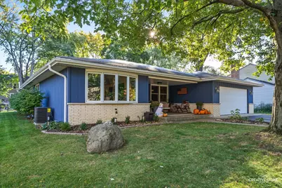 1612 Indian Trail Drive, Naperville, IL 60565 - Photo 2