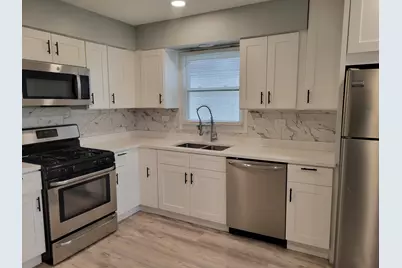 1001 E Callero Circle #2, Mount Prospect, IL 60056 - Photo 2