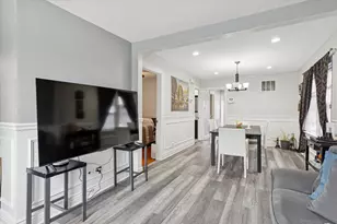 7211 W 58th Pl, Summit, IL 60501 - Photo 12