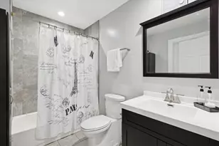 7211 W 58th Pl, Summit, IL 60501 - Photo 10