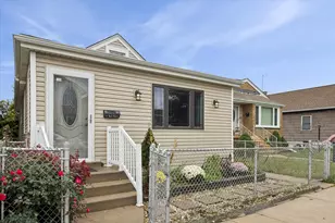 7211 W 58th Pl, Summit, IL 60501 - Photo 2