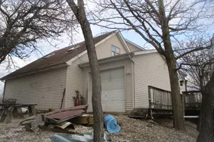 1864 N 2753rd Rd, Ottawa, IL 61350 - Photo 14