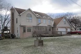 1864 N 2753rd Rd, Ottawa, IL 61350 - Photo 1