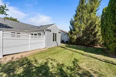 2410 Stillwater Drive, Champaign, IL 61821 - Photo 34