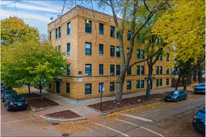 1056 W Lill Avenue #2, Chicago, IL 60614 - Photo 1