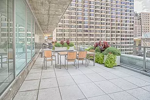 550 N St Clair St, Chicago, IL 60611 - Photo 26