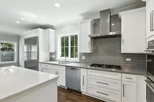 1127 Kenton Rd, Deerfield, IL 60015 - Photo 8