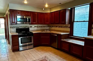 8406 S Brandon Ave, Chicago, IL 60617 - Photo 8