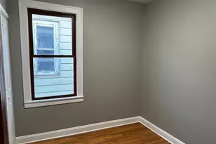 8406 S Brandon Ave, Chicago, IL 60617 - Photo 6