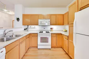 1821 Sebastian Dr, Woodstock, IL 60098 - Photo 4