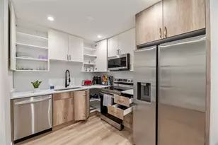 7109 N Western Ave, Chicago, IL 60645 - Photo 10